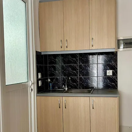 Eqerem Dauti Gasthuis Ksamil