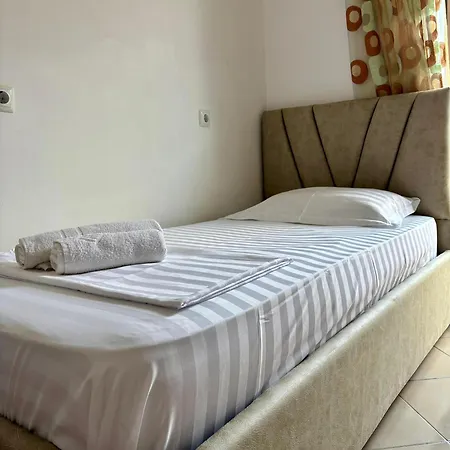 بيت ضيافة Eqerem Dauti كساميل