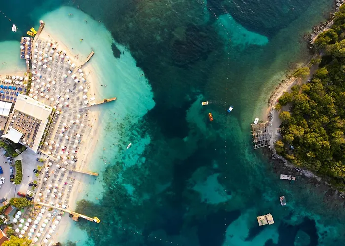 Eqerem Dauti Maison d'hôtes *