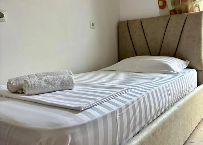 Pensjonat Eqerem Dauti Ksamil